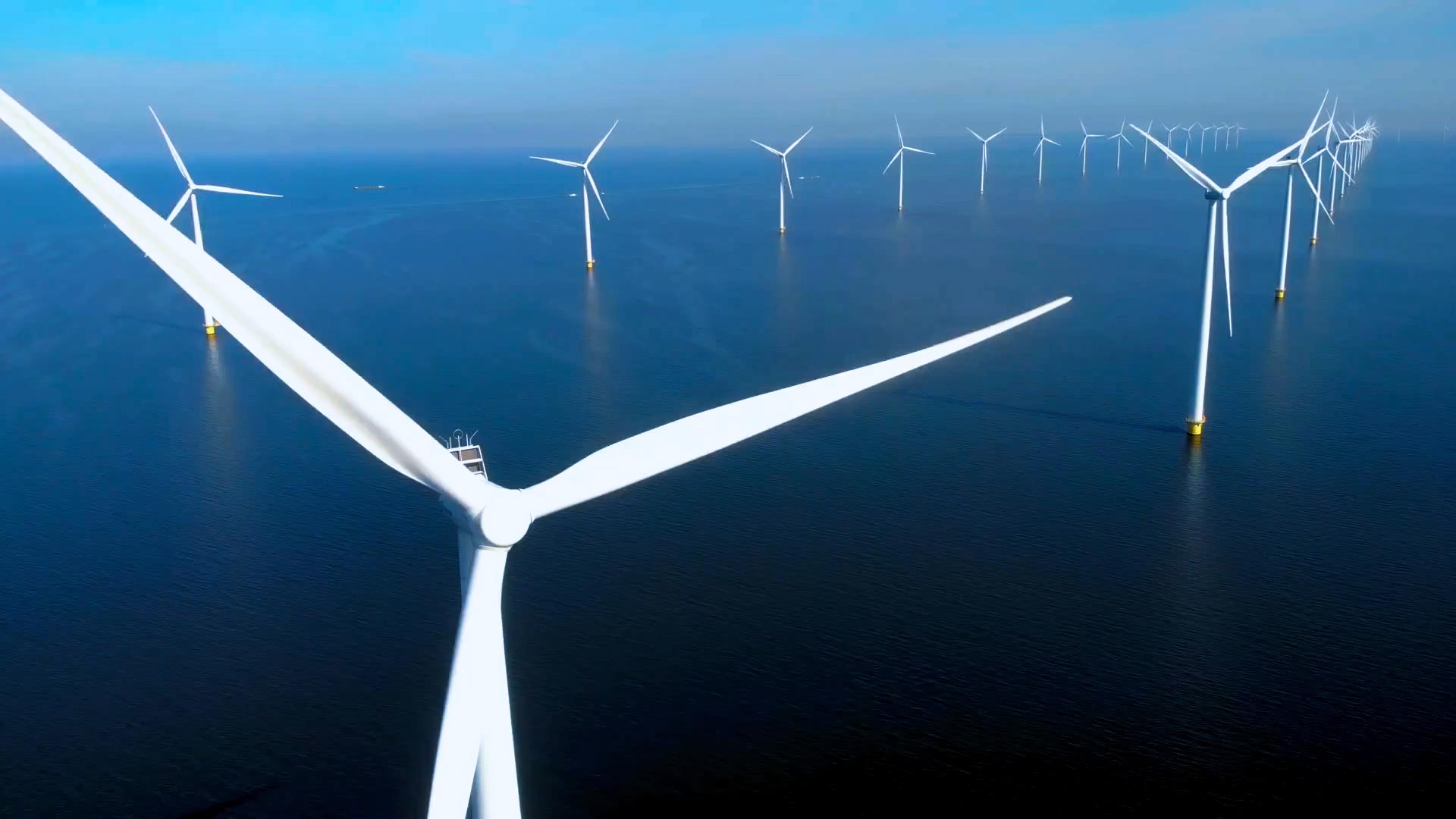 Ocean wind deals turbines